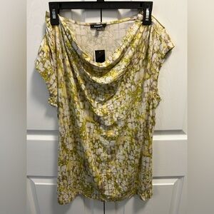 Brand: Premise  Size: XL Color: Yellow